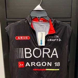 COPY - Craft Bora Cycling bibs and sleeveless jer…